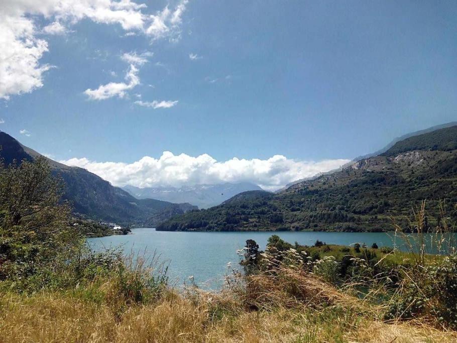 El Refugio De Tena - Tucasaenlospirineos Escarrilla Eksteriør billede