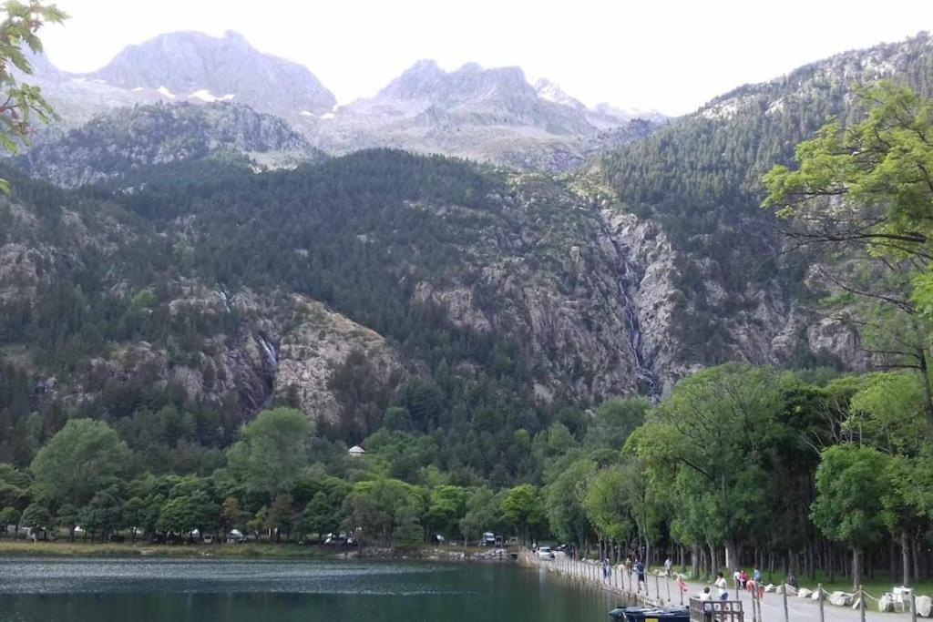 El Refugio De Tena - Tucasaenlospirineos Escarrilla Eksteriør billede