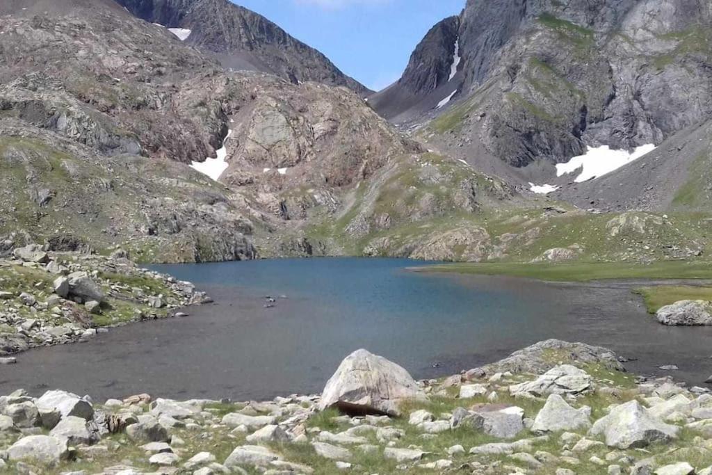 El Refugio De Tena - Tucasaenlospirineos Escarrilla Eksteriør billede