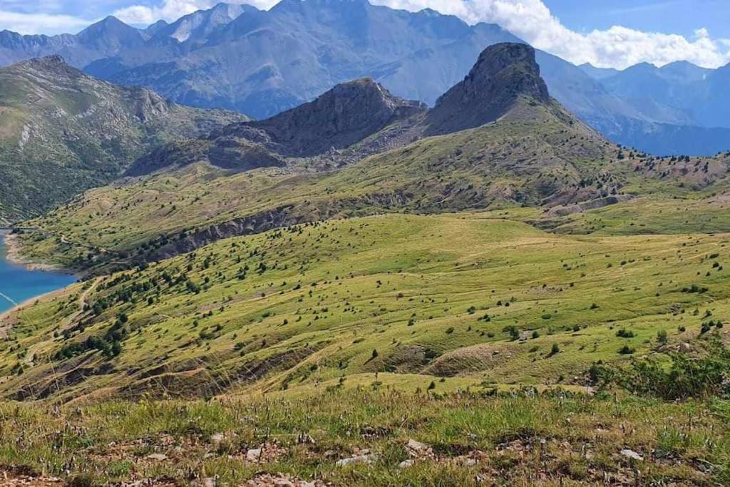 El Refugio De Tena - Tucasaenlospirineos Escarrilla Eksteriør billede